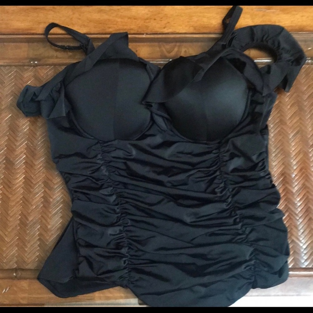 EUC Torrid black versatile swimsuit